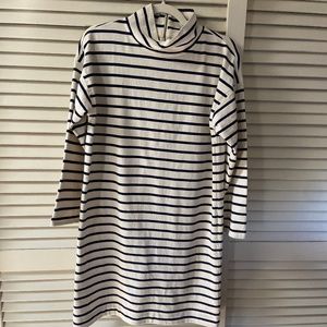Vineyard Vines navy blue/cream striped long sleeved cotton jersey dress